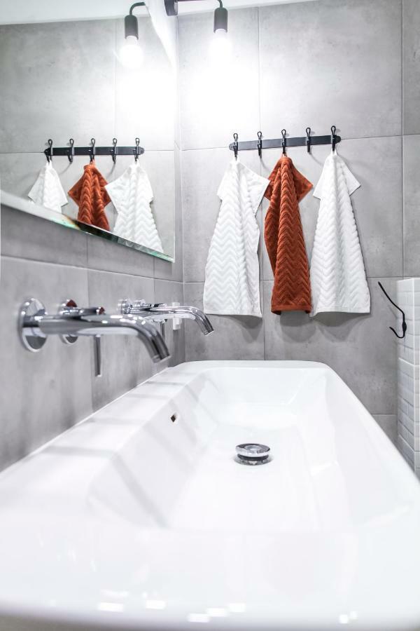 Family Luxury Comfort Old Town Apartament, 1-8, 2 Sypialnie I Salon, Parking W Cenie Gdańsk Exterior foto